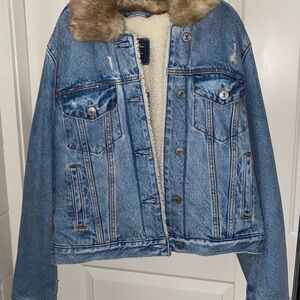 denim jacket with fur collar